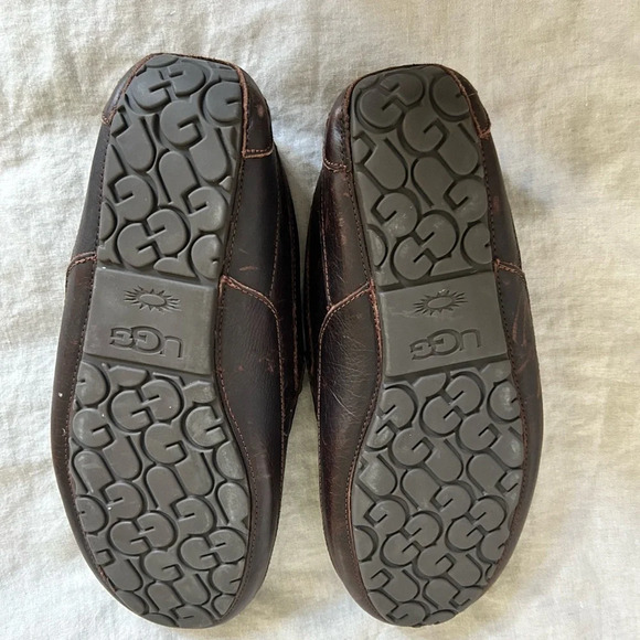 UGG Men's Rich Brown Ascot Leather Loafers size 13 - Picture 3 of 9